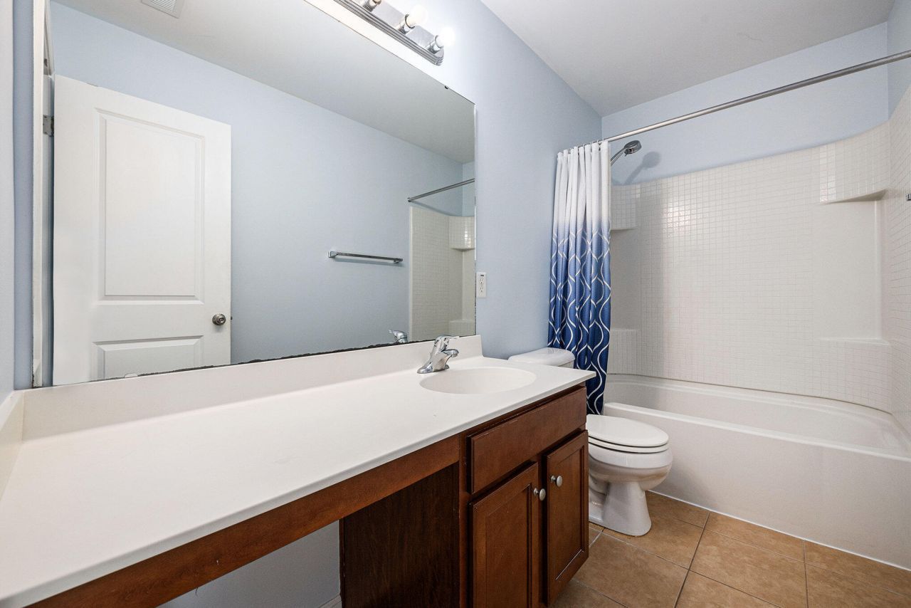 4810 Hawkins Drive Photo 22