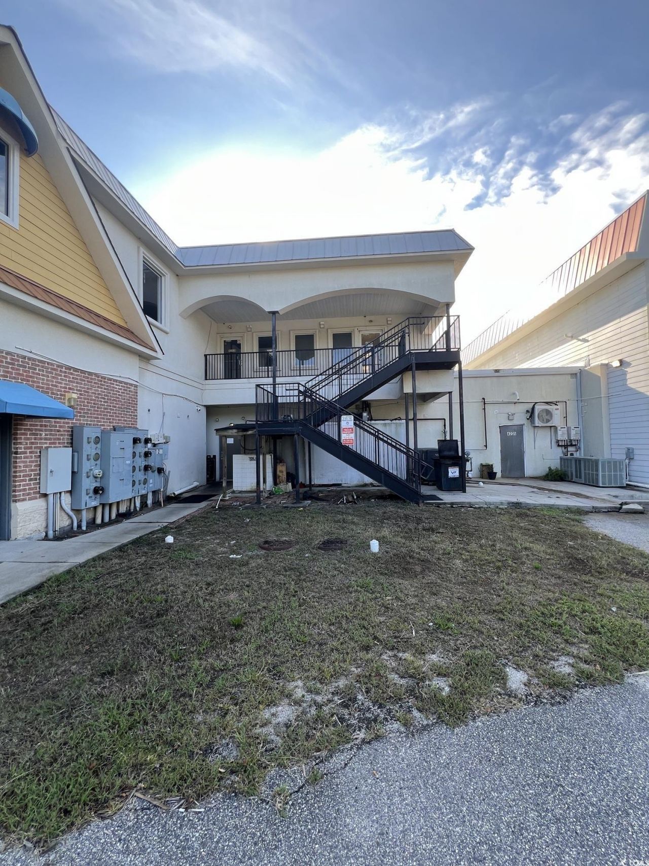 4221 N Kings Hwy. Photo 11