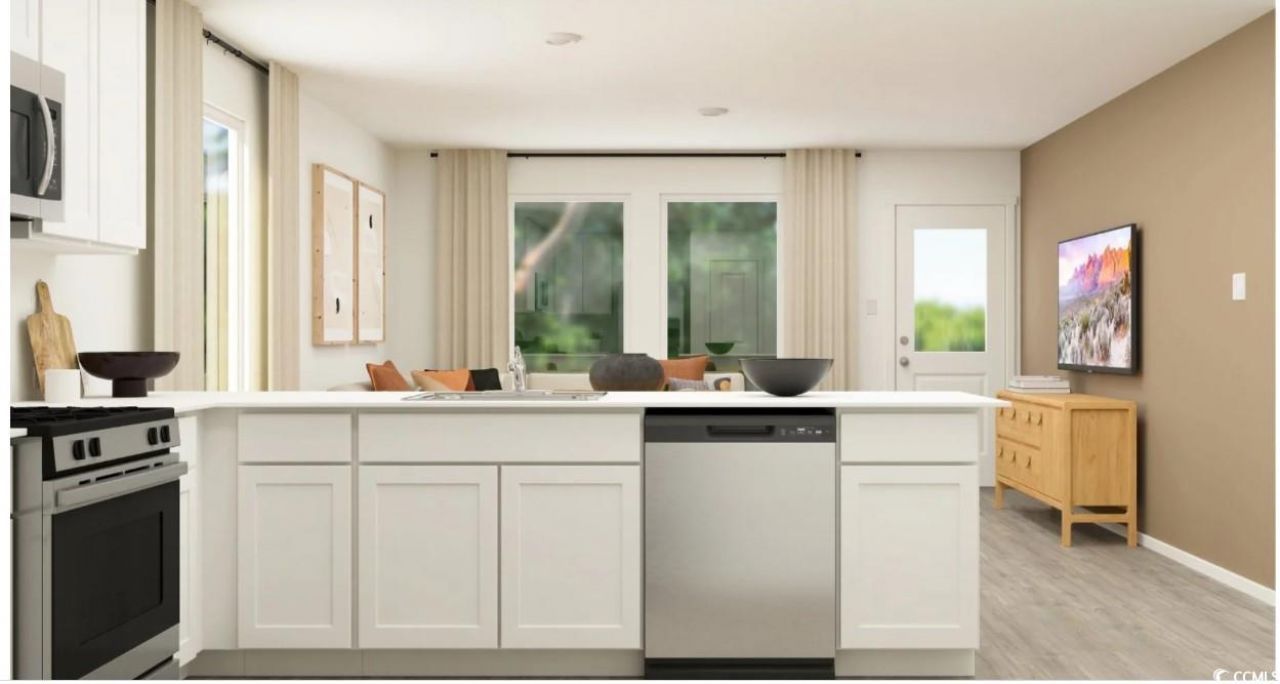 1723 King Oaks Loop Photo 3