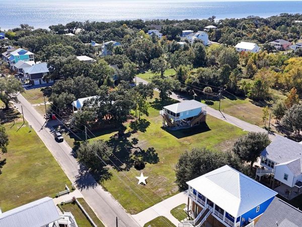 129 Beachview Drive, Pass Christian, MS 39571