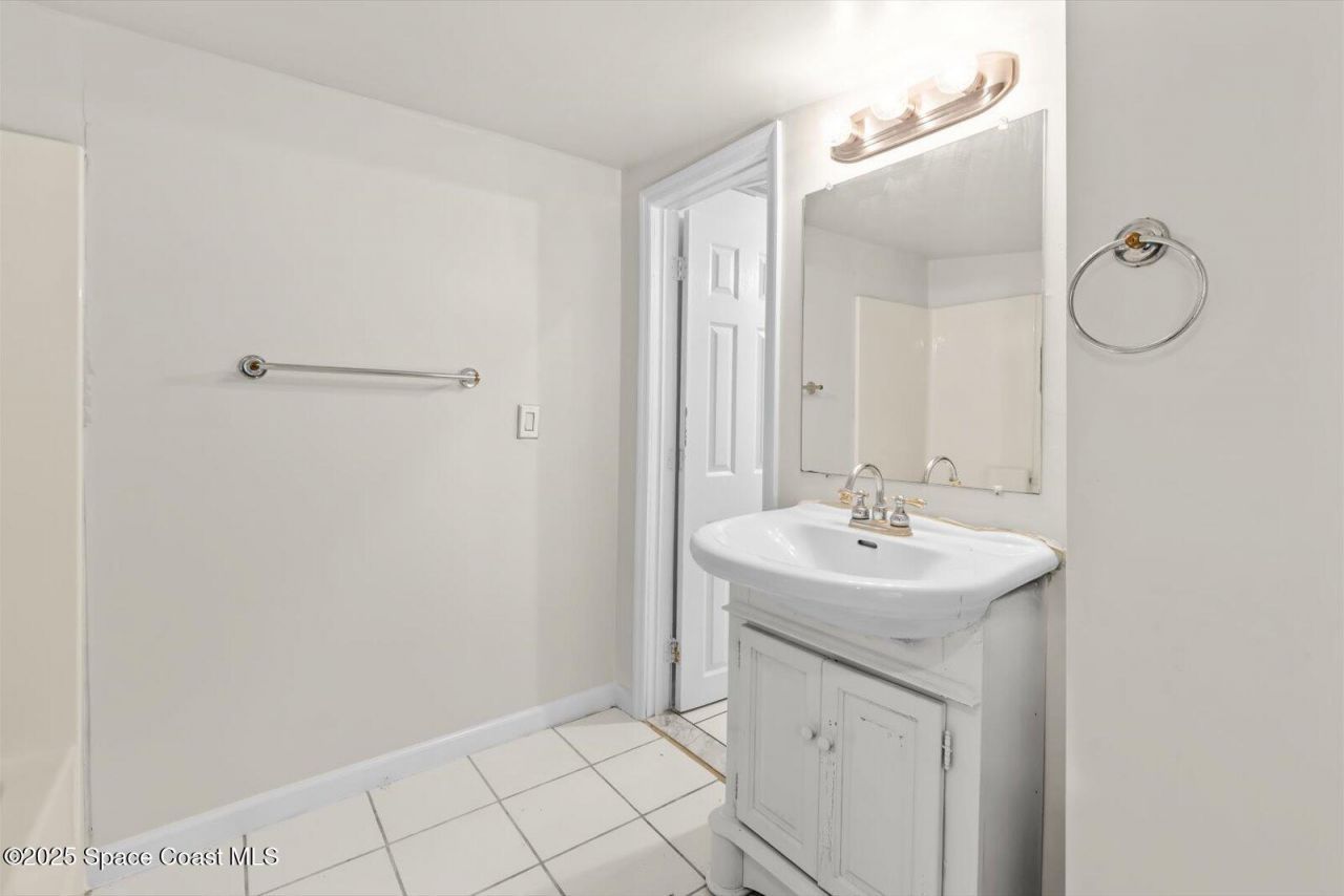 7506 Roberts Road, Fort Pierce, FL 34951 Photo