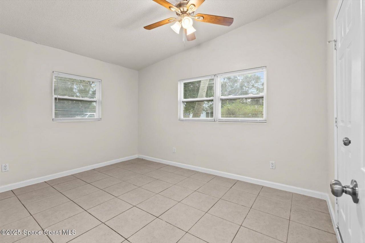 7506 Roberts Road, Fort Pierce, FL 34951 Photo
