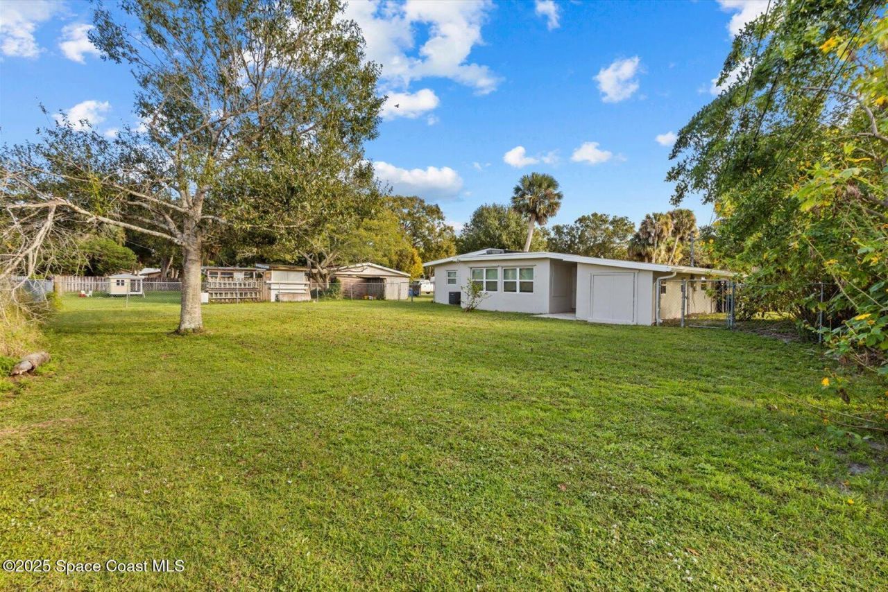 7506 Roberts Road, Fort Pierce, FL 34951 Photo