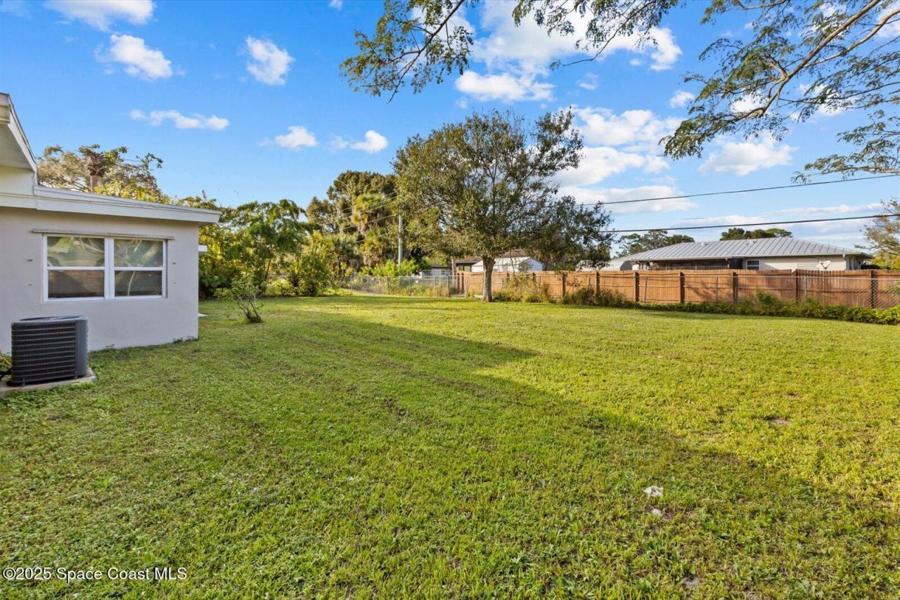 7506 Roberts Road, Fort Pierce, FL 34951 Photo