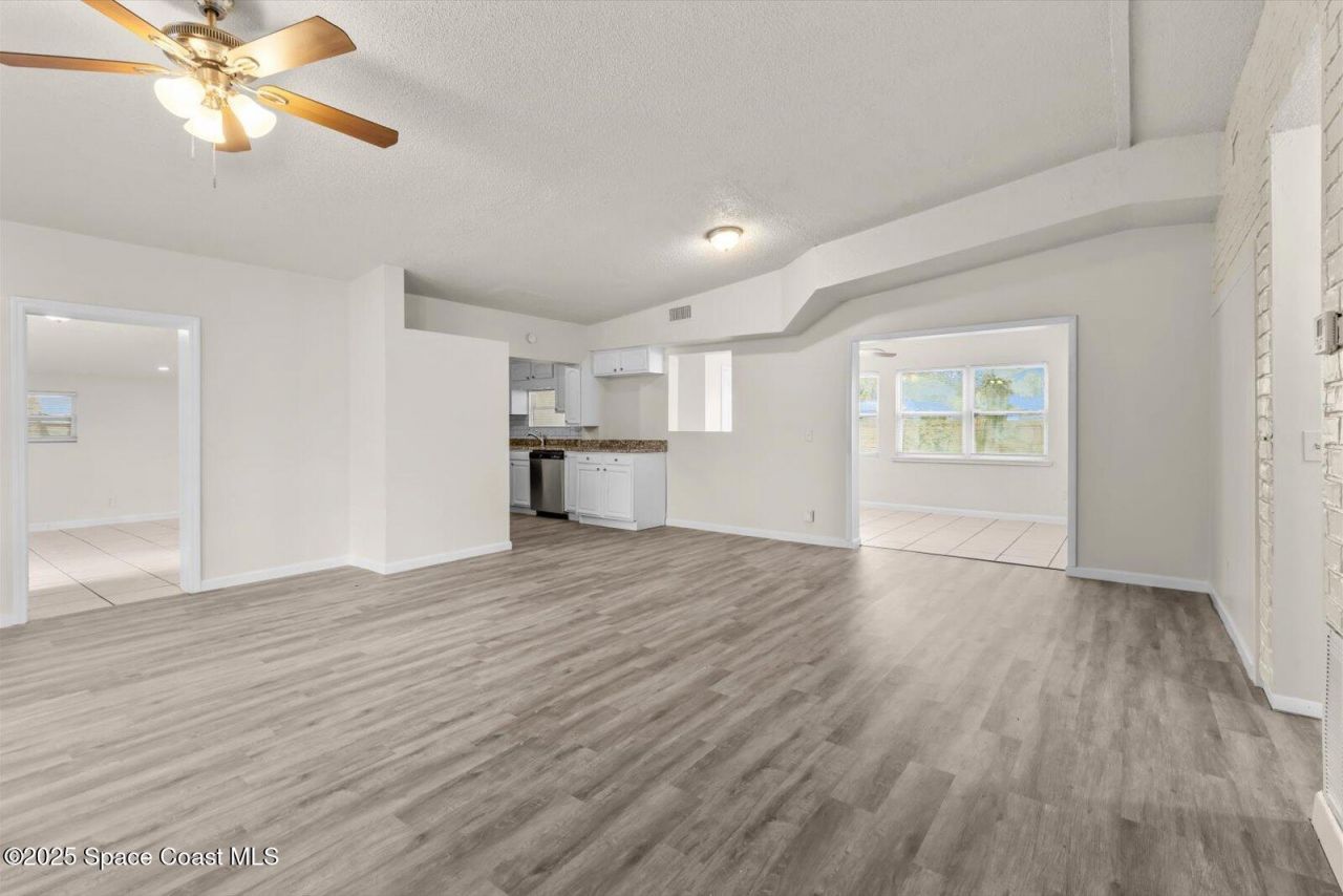 7506 Roberts Road, Fort Pierce, FL 34951 Photo