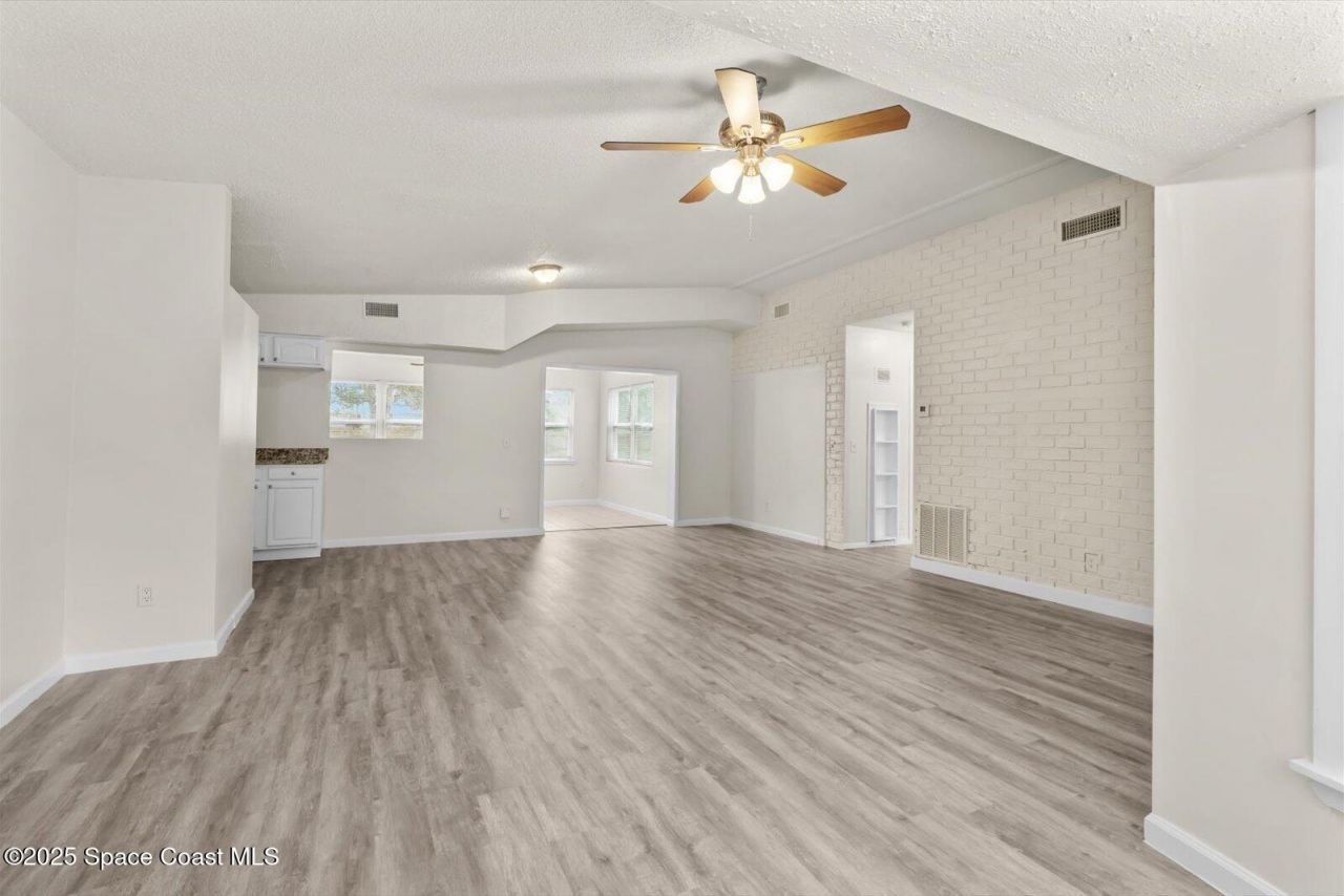 7506 Roberts Road, Fort Pierce, FL 34951 Photo