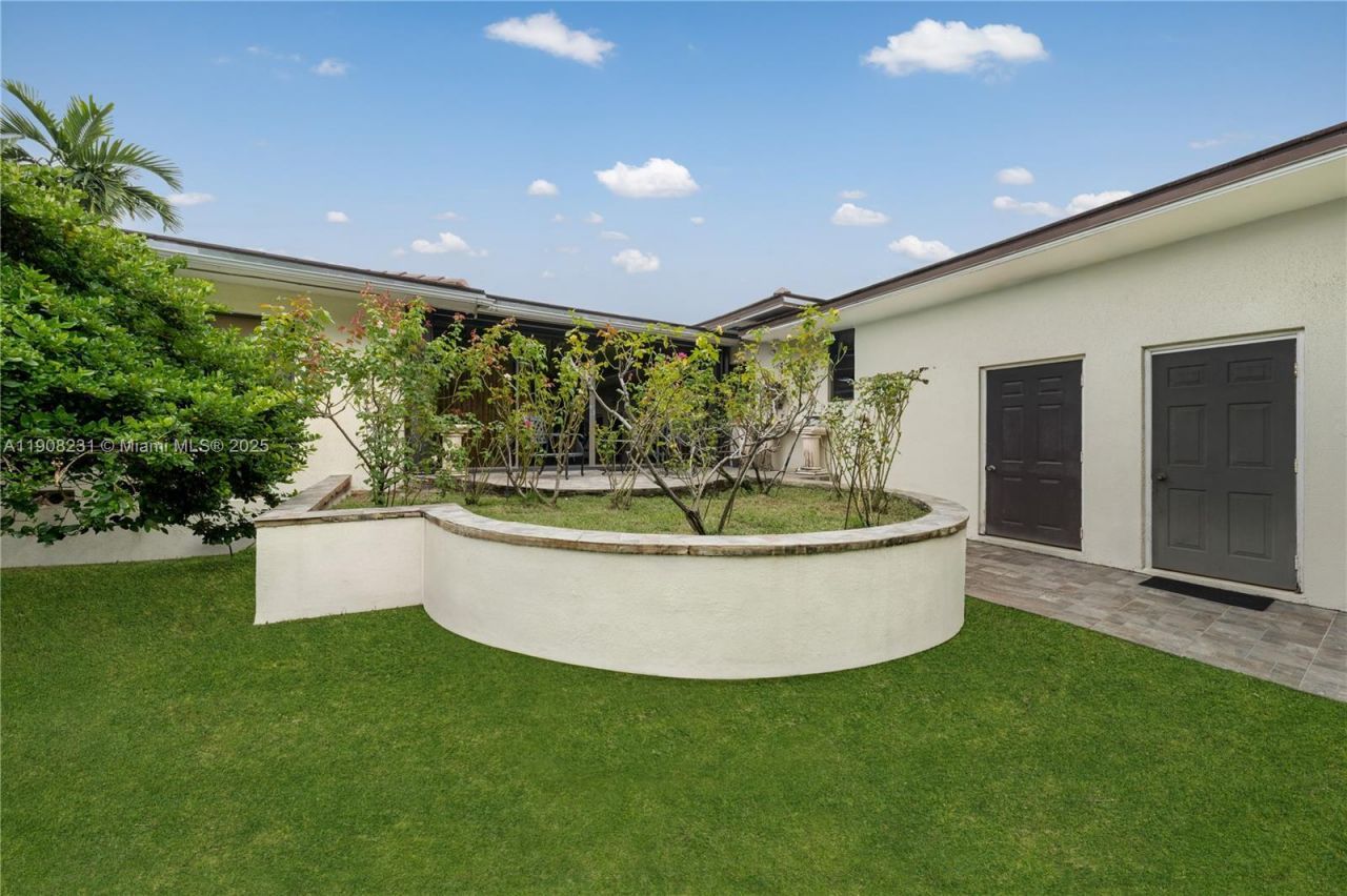 145 Harbour Way, Bal Harbour, FL 33154 Photo