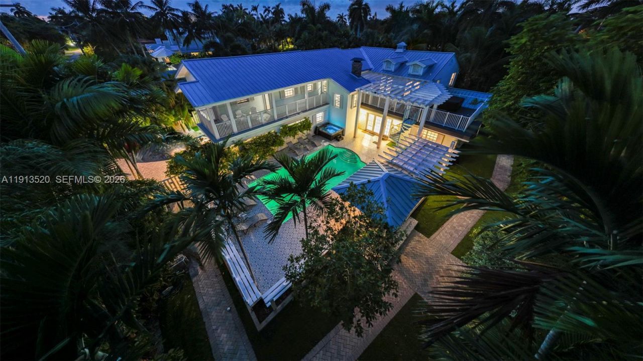 1025 N Southlake Dr, Hollywood, FL 33019 Photo