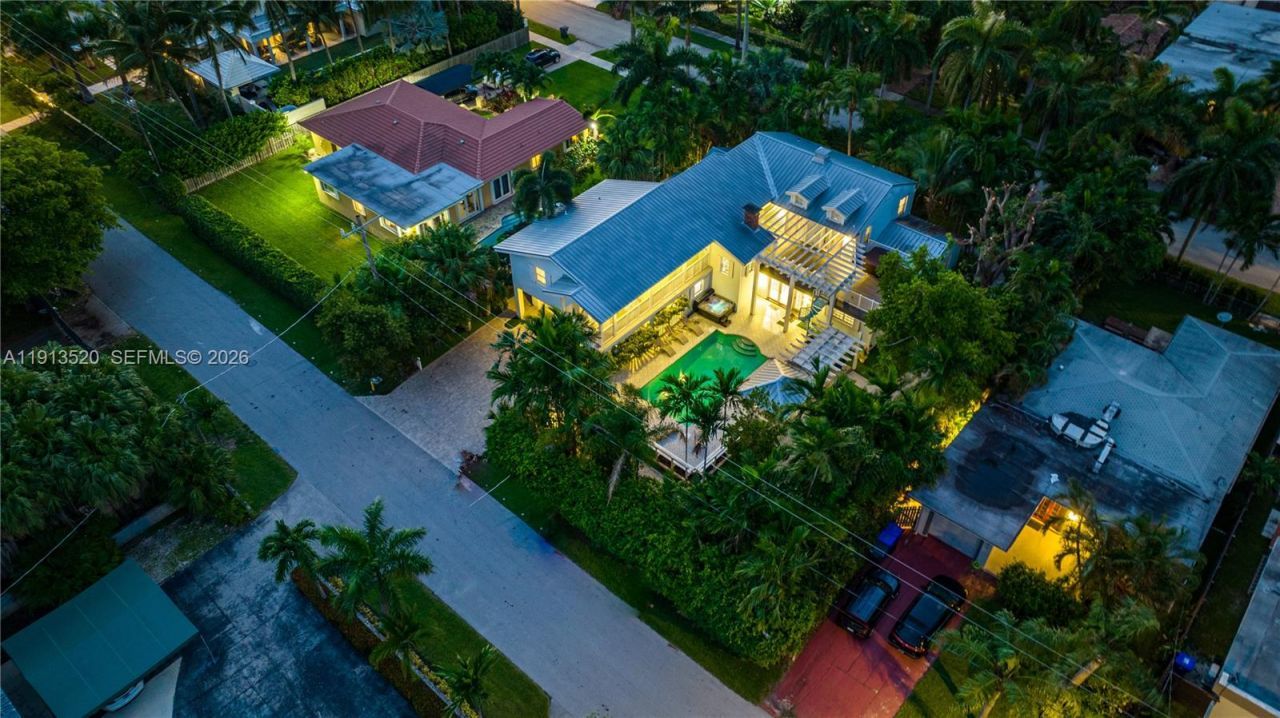 1025 N Southlake Dr, Hollywood, FL 33019 Photo