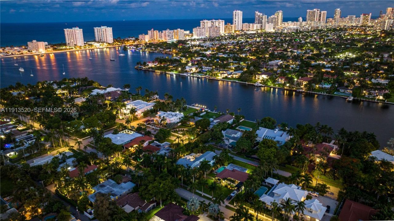 1025 N Southlake Dr, Hollywood, FL 33019 Photo