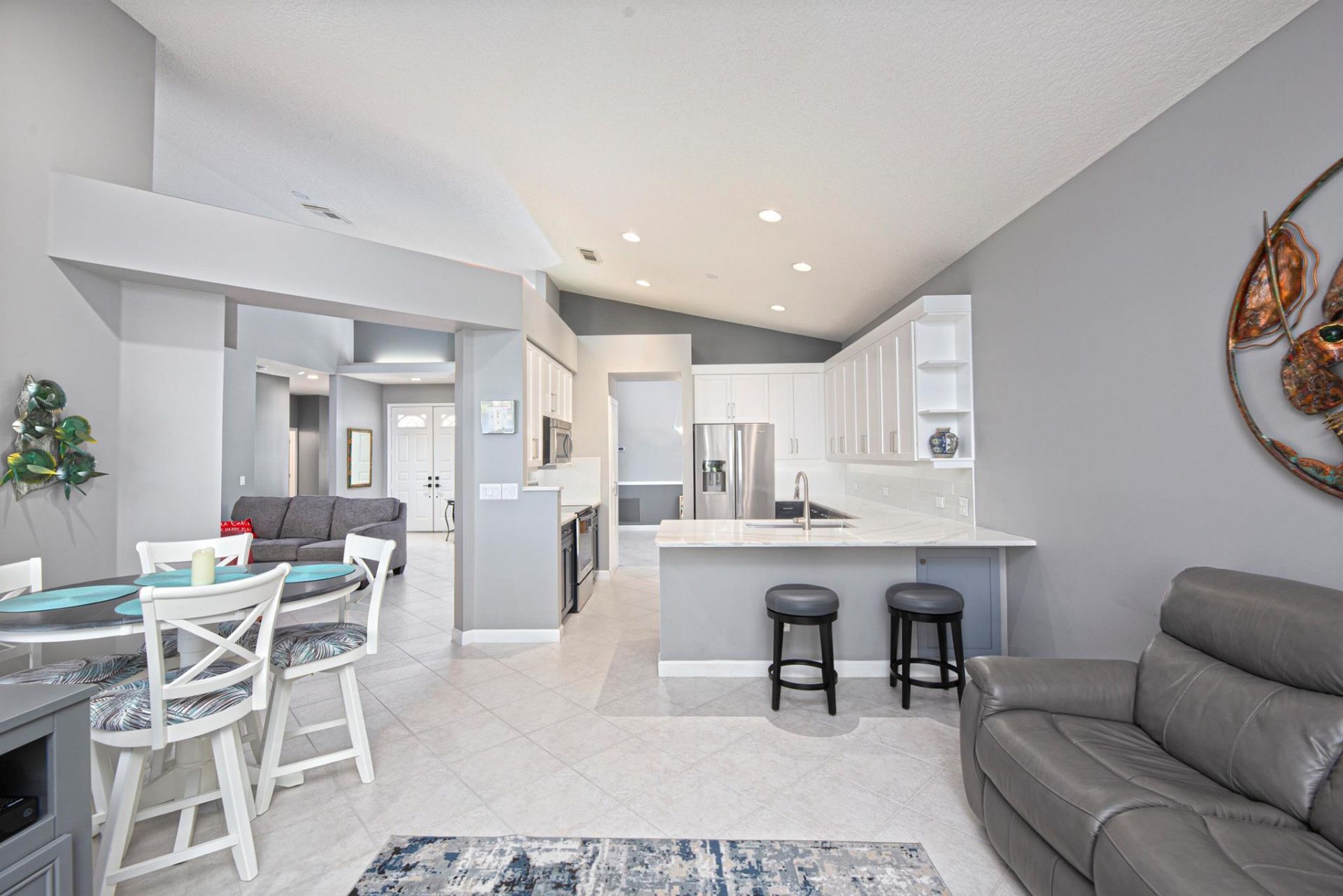 648 SW Lake Charles Circle, Port Saint Lucie, FL 34986 Photo