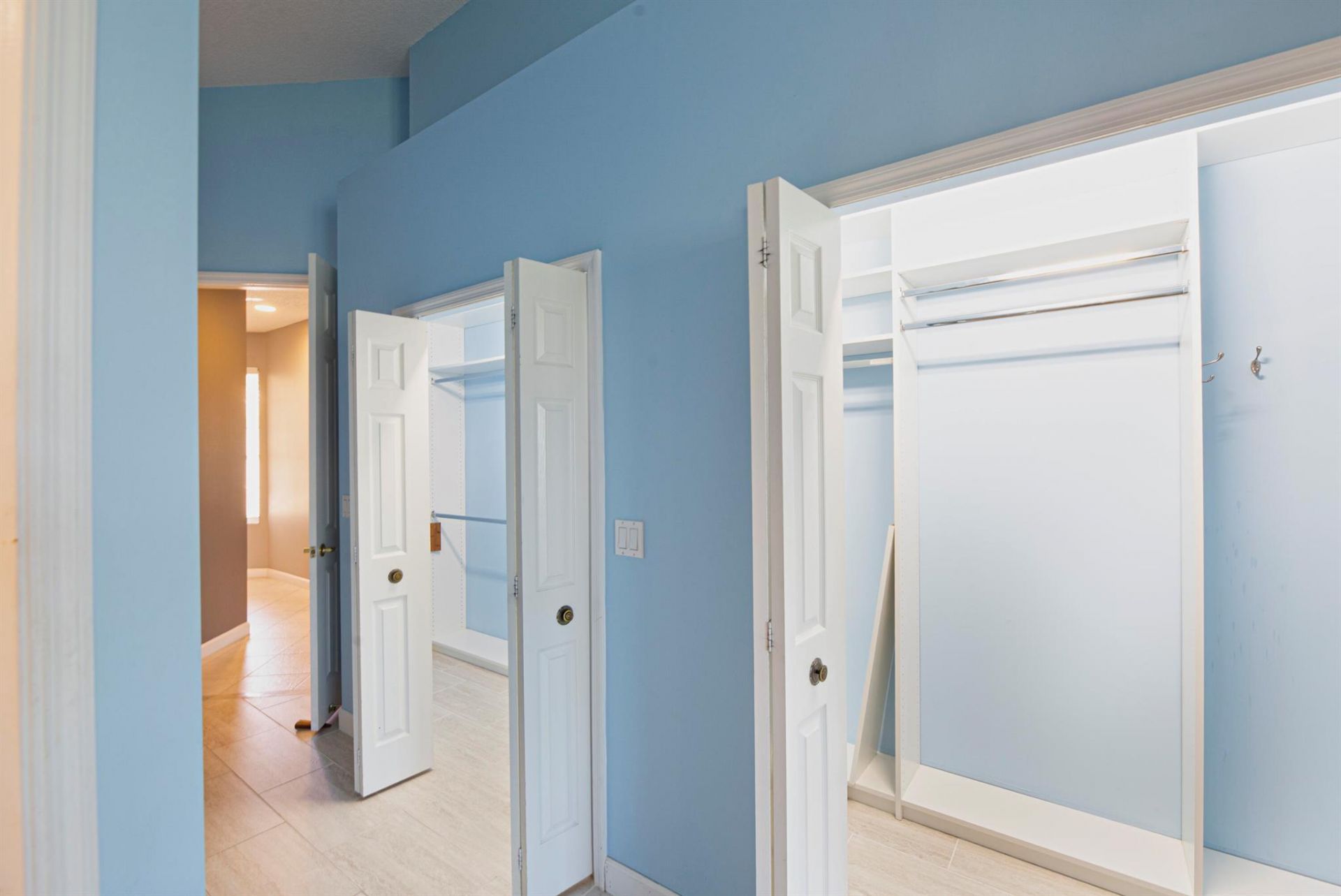 648 SW Lake Charles Circle, Port Saint Lucie, FL 34986 Photo