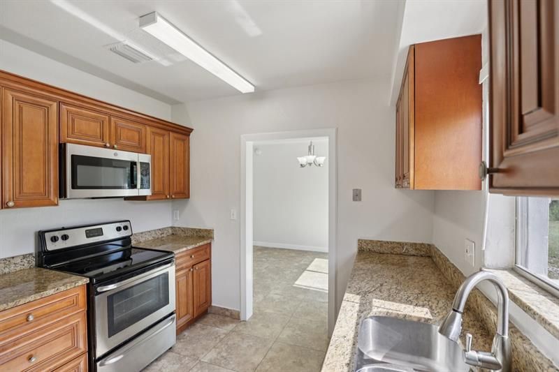 1757 13th Ave, Lake Worth Beach, FL 33460 Photo