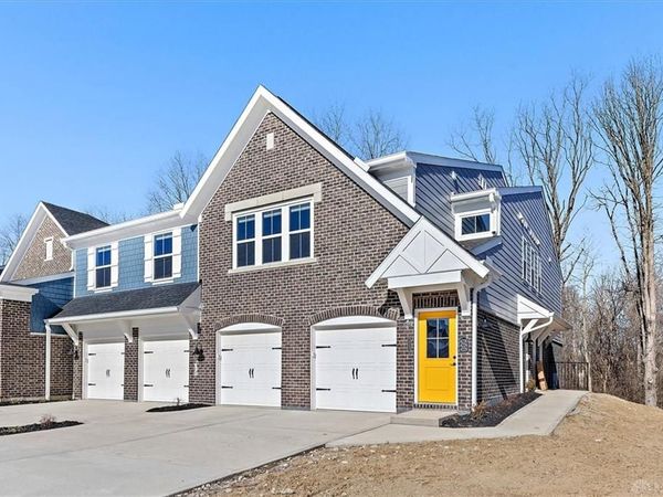 4228 N Apple Branch Drive, Unit 55-204, Sugarcreek Township, OH 45459