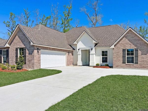 4958 Trinity Dr, Addis, LA 70710
