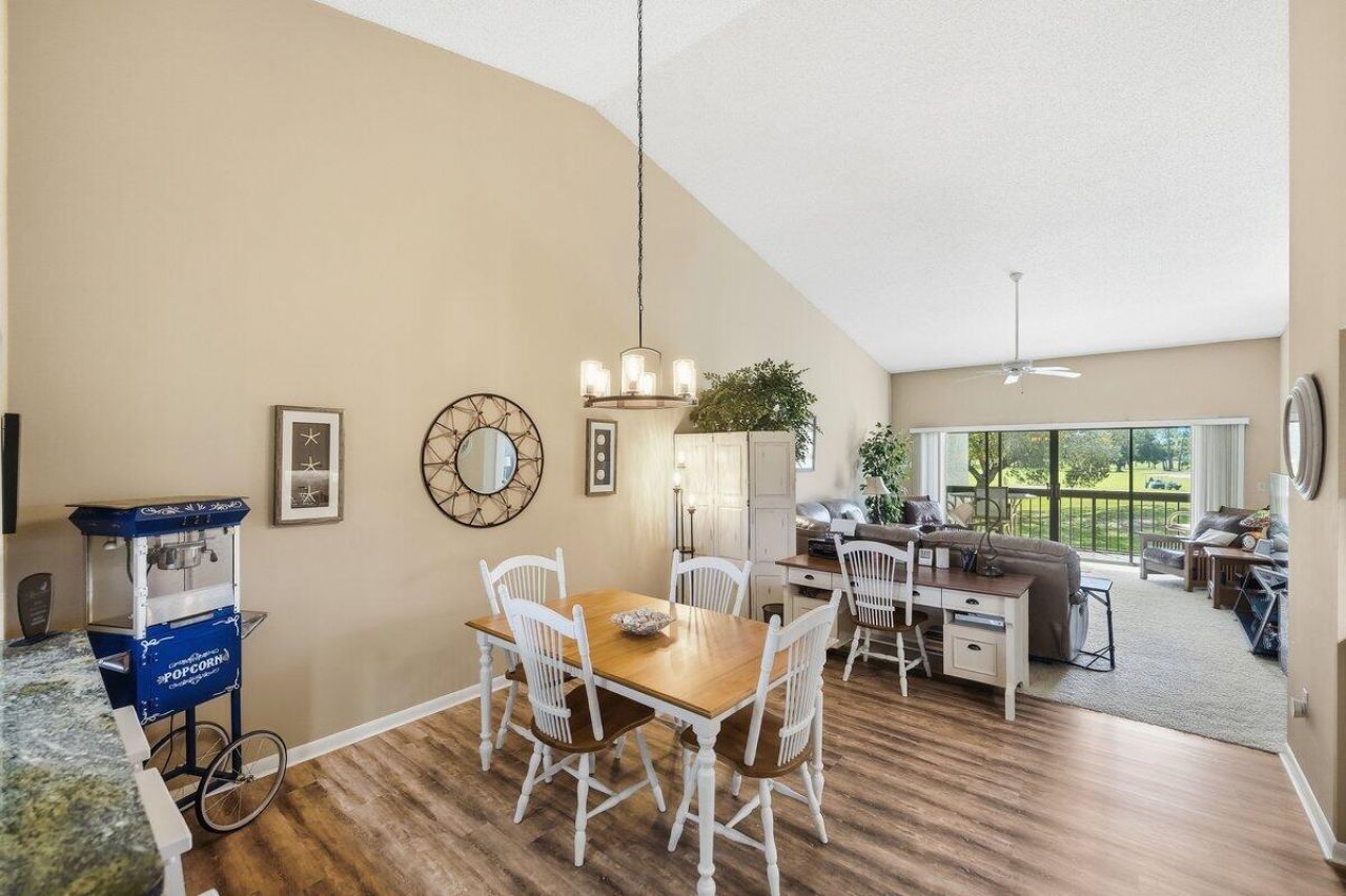 9430 Meadowood Drive, Unit 205, Fort Pierce, FL 34951 Photo