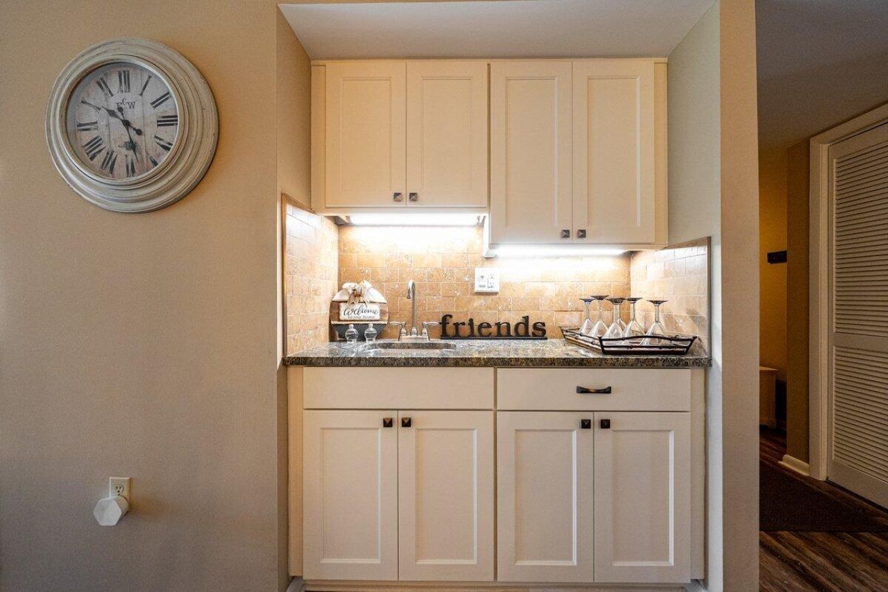 9430 Meadowood Drive, Unit 205, Fort Pierce, FL 34951 Photo