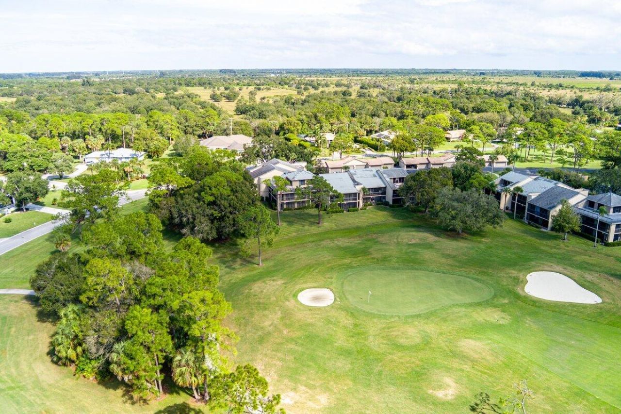 9430 Meadowood Drive, Unit 205, Fort Pierce, FL 34951 Photo