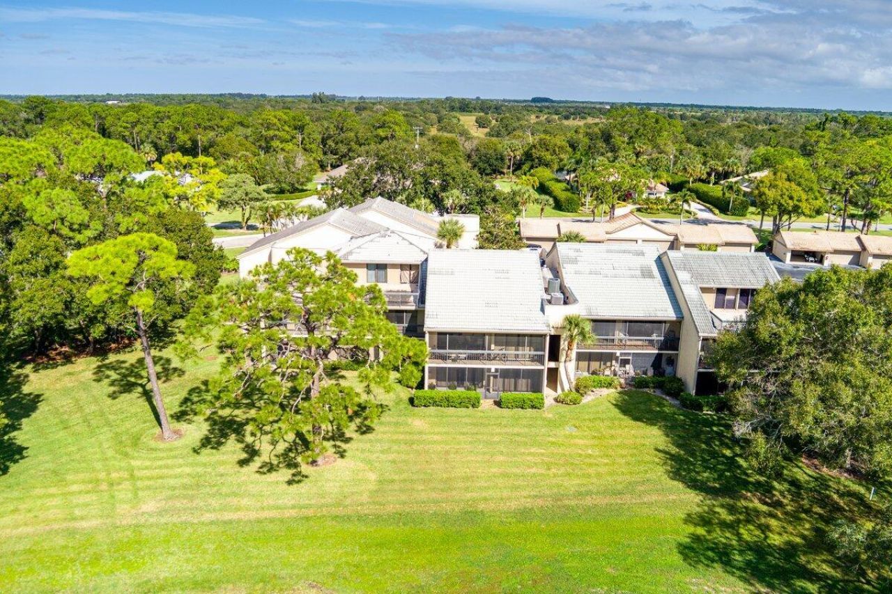 9430 Meadowood Drive, Unit 205, Fort Pierce, FL 34951 Photo