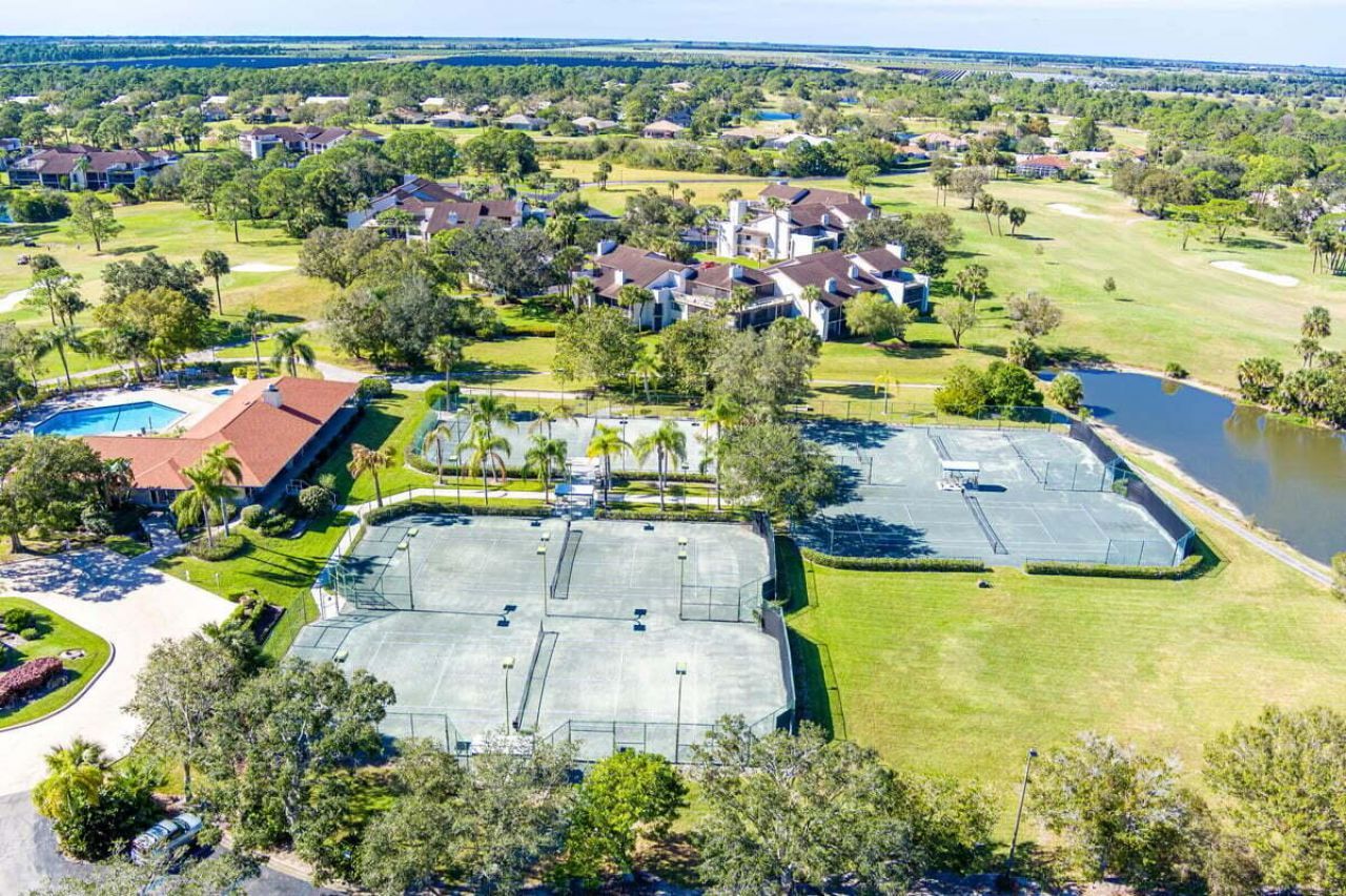 9430 Meadowood Drive, Unit 205, Fort Pierce, FL 34951 Photo