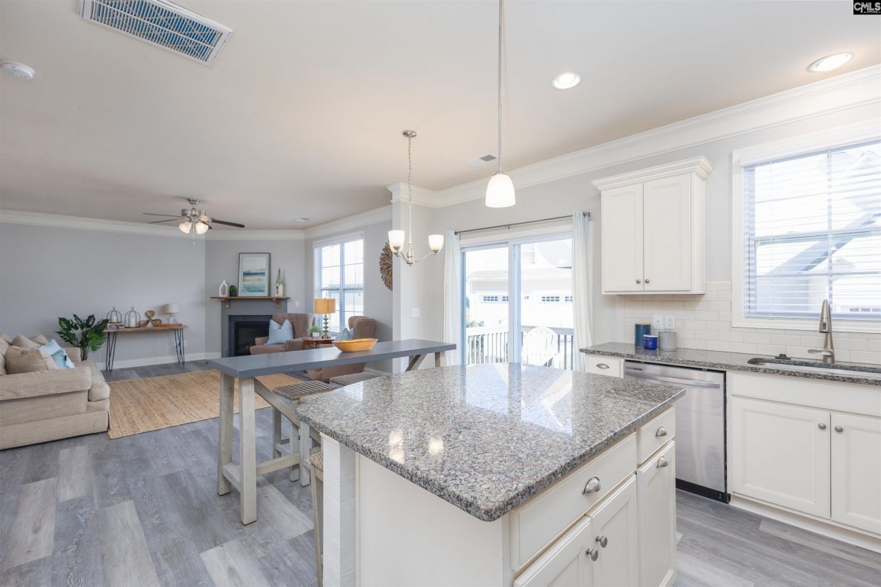 64 Downing Circle Photo 11