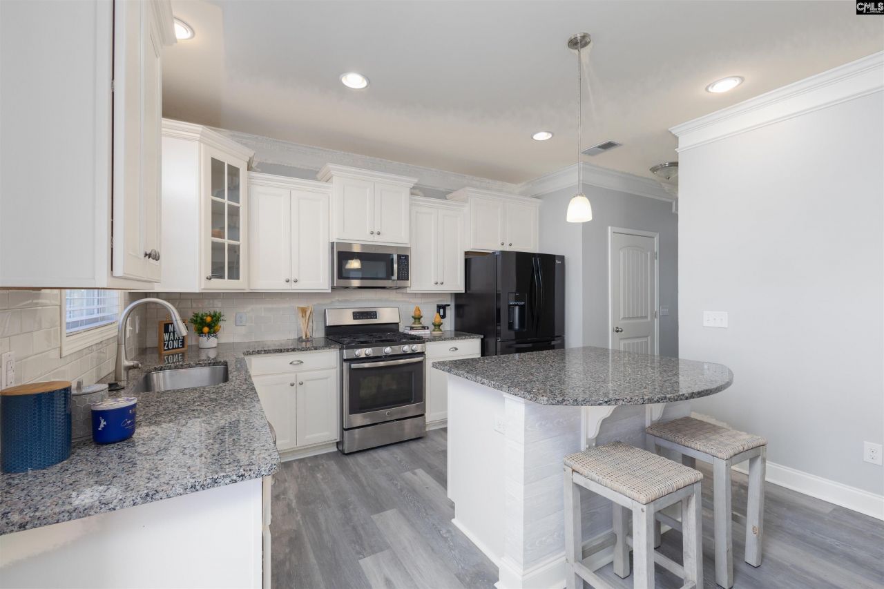 64 Downing Circle Photo 8