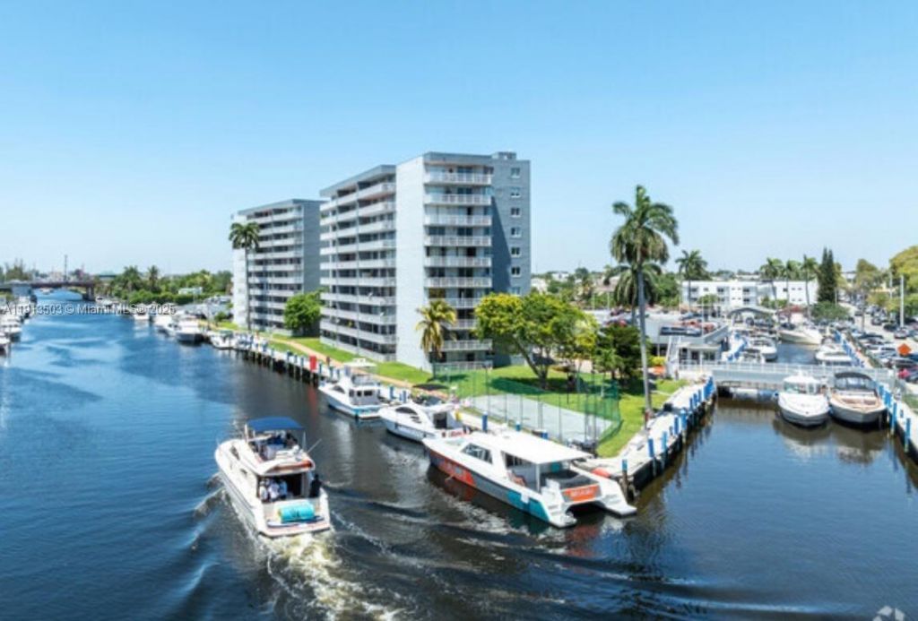 1800 NW 24th Ave, Unit 420, Miami, FL 33125 Photo