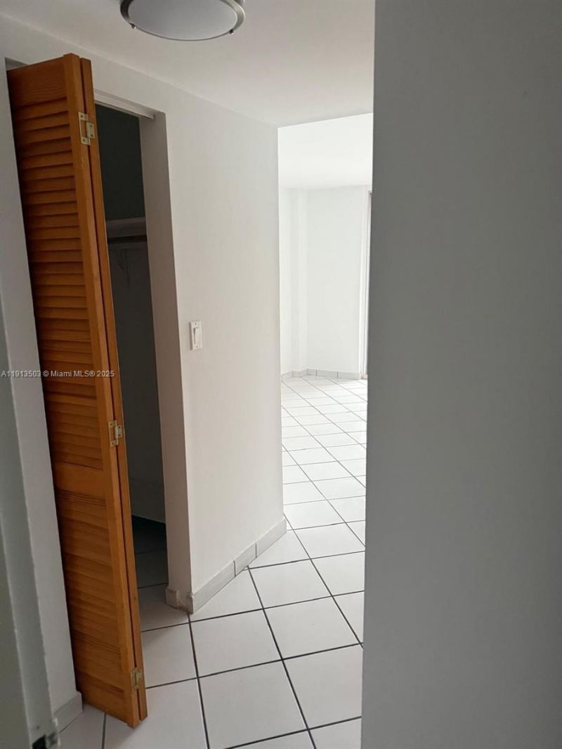 1800 NW 24th Ave, Unit 420, Miami, FL 33125 Photo