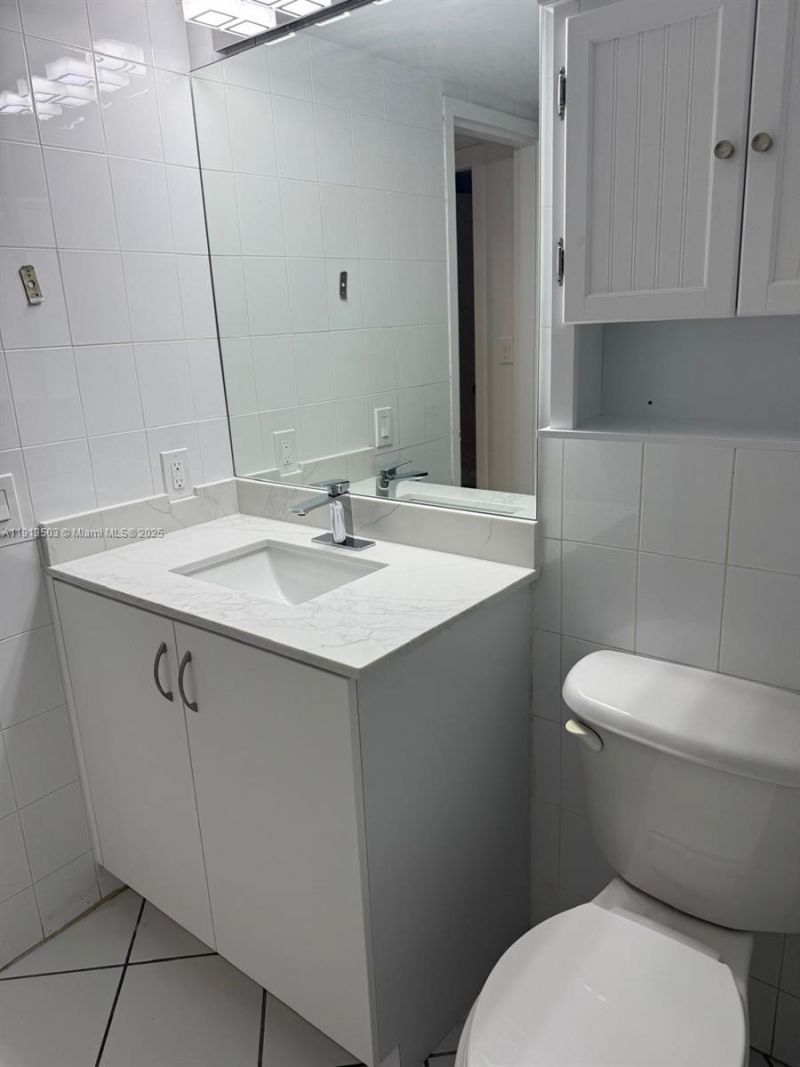 1800 NW 24th Ave, Unit 420, Miami, FL 33125 Photo