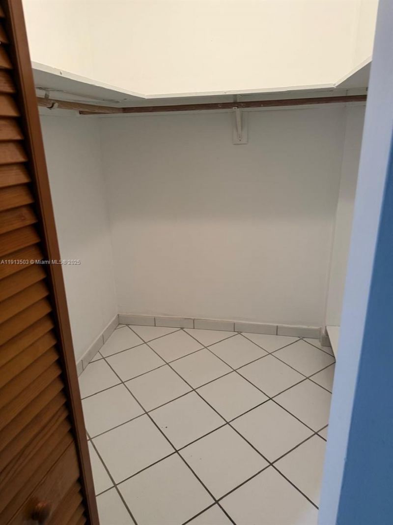 1800 NW 24th Ave, Unit 420, Miami, FL 33125 Photo