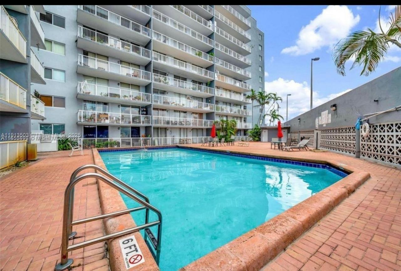 1800 NW 24th Ave, Unit 420, Miami, FL 33125 Photo