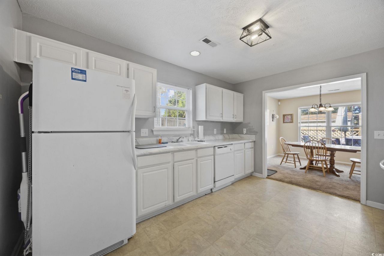 2902 Silver Leaf Circle Photo 11