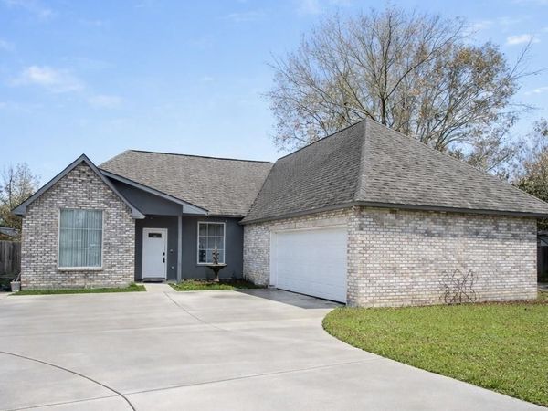 3689 Ramey Dr, Zachary, LA 70791