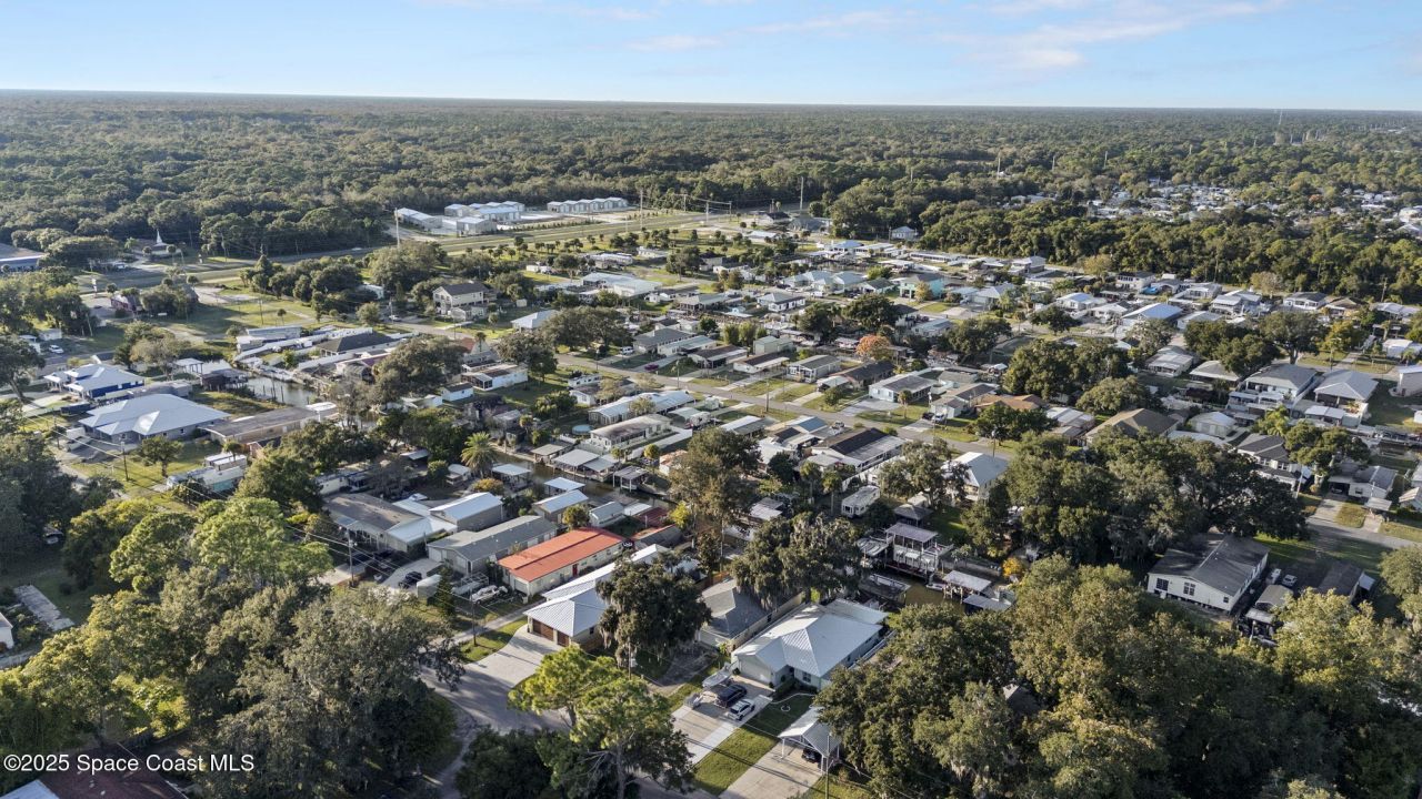 152 Indian Creek Road, Oak Hill, FL 32759 Photo