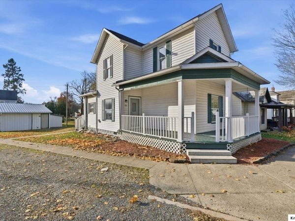 176 Mill St, Utica, OH 43080