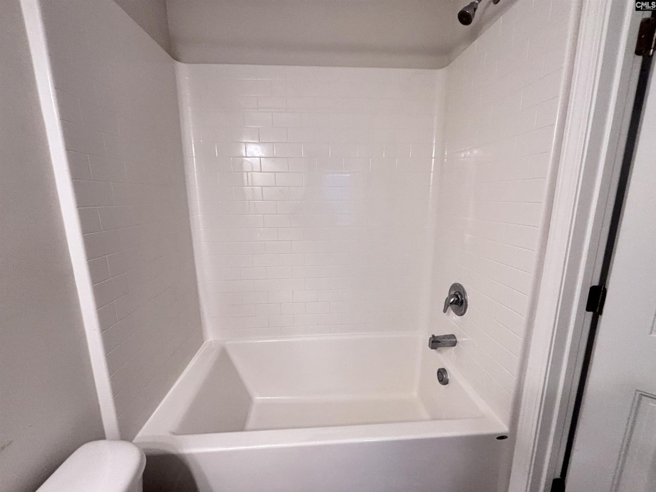 304 Jubilee Clock Drive Photo 10