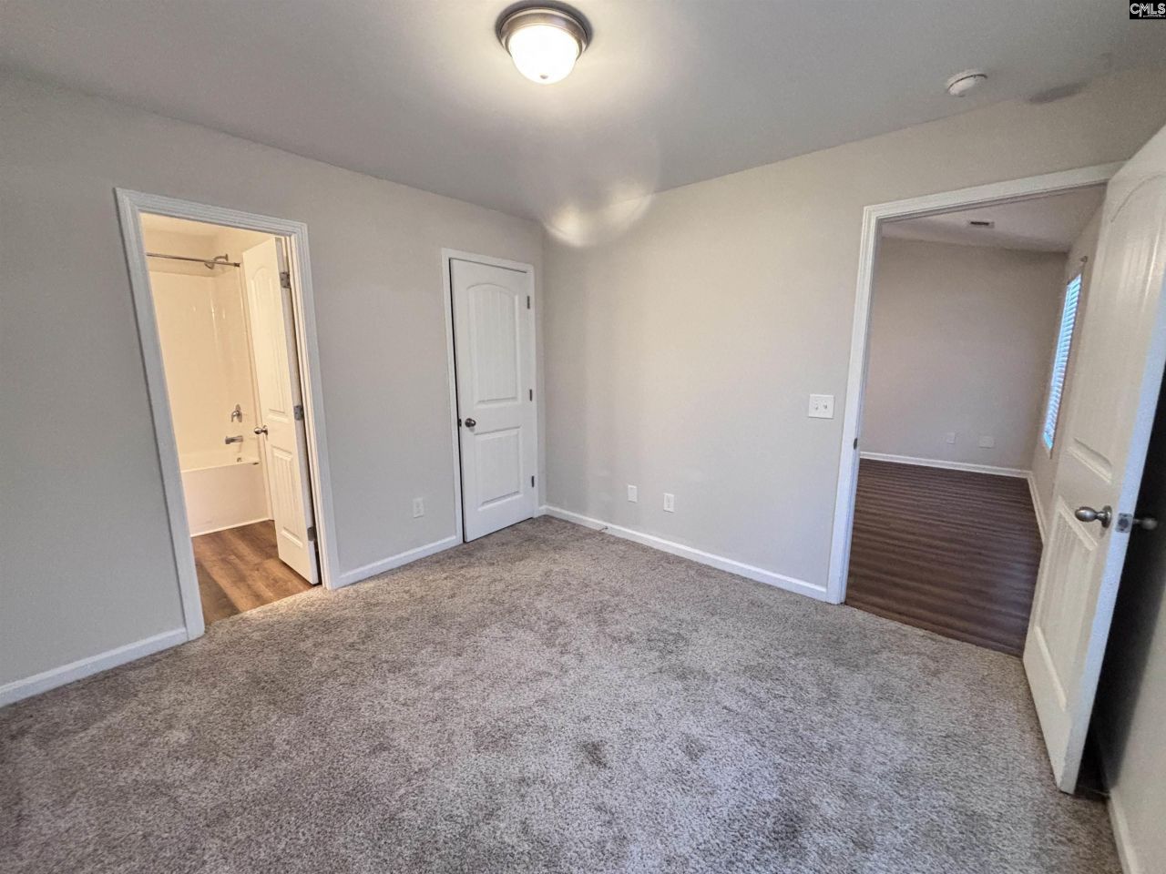 304 Jubilee Clock Drive Photo 6