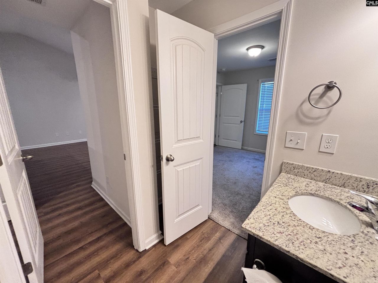 304 Jubilee Clock Drive Photo 9