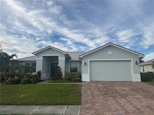2557 Ashbury CIR , CAPE CORAL, FL 33991