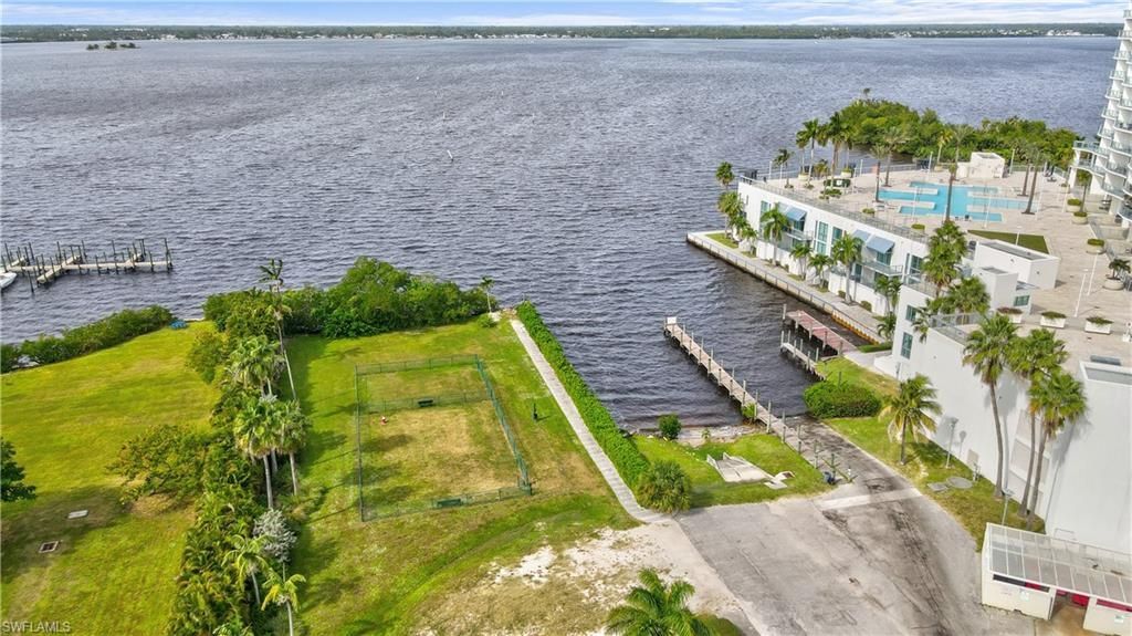 3000 Oasis Grand Blvd, Unit 1401, Fort Myers, FL 33916 Photo