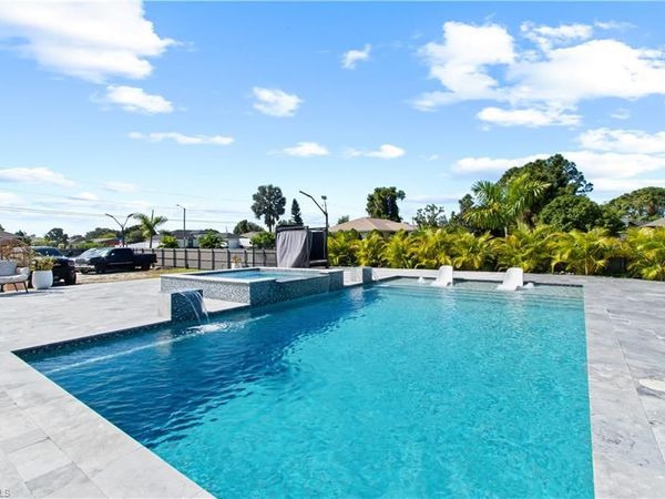 2919 8th ST W, LEHIGH ACRES, FL 33971