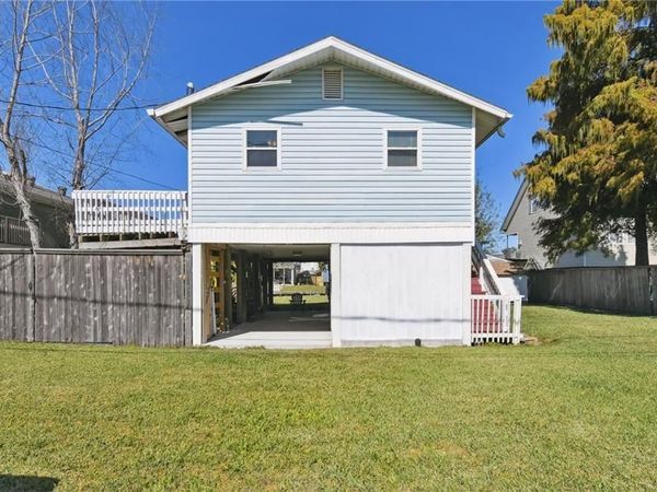 4958 ANTHONY Lane, Barataria, LA 70036