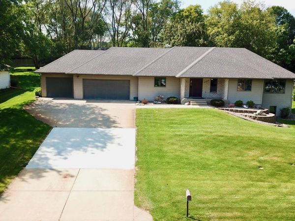 2613 Tranquility Drive, Saint Cloud, MN 56301