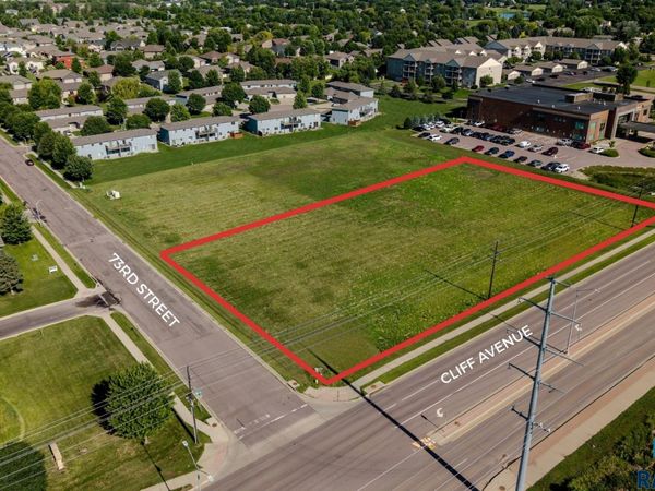6401 S Cliff Ave, Sioux Falls, SD 57108