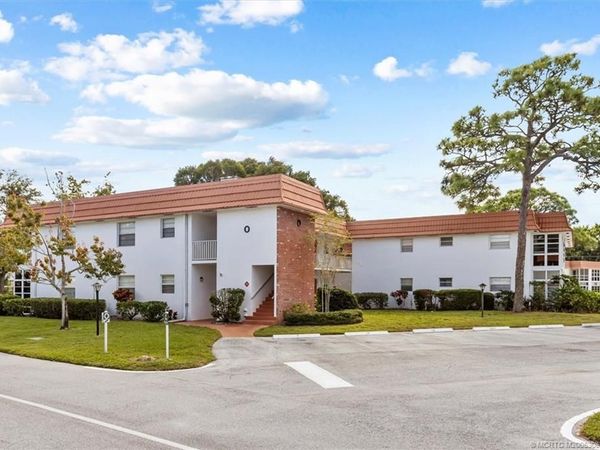 2600 SE Ocean Boulevard, Unit O14, Stuart, FL 34996