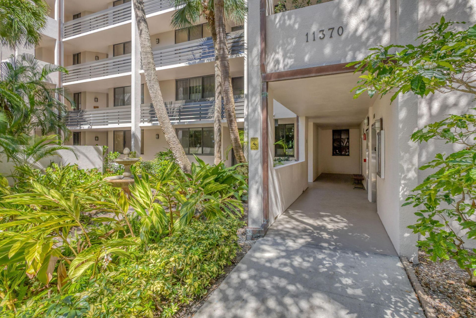 11370 Twelve Oaks Way, Unit 218, North Palm Beach, FL 33408 Photo