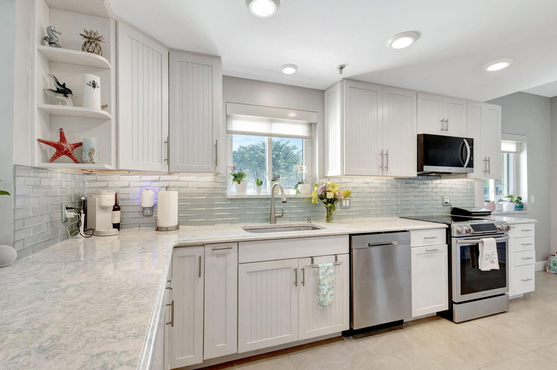 11370 Twelve Oaks Way, Unit 218, North Palm Beach, FL 33408 Photo