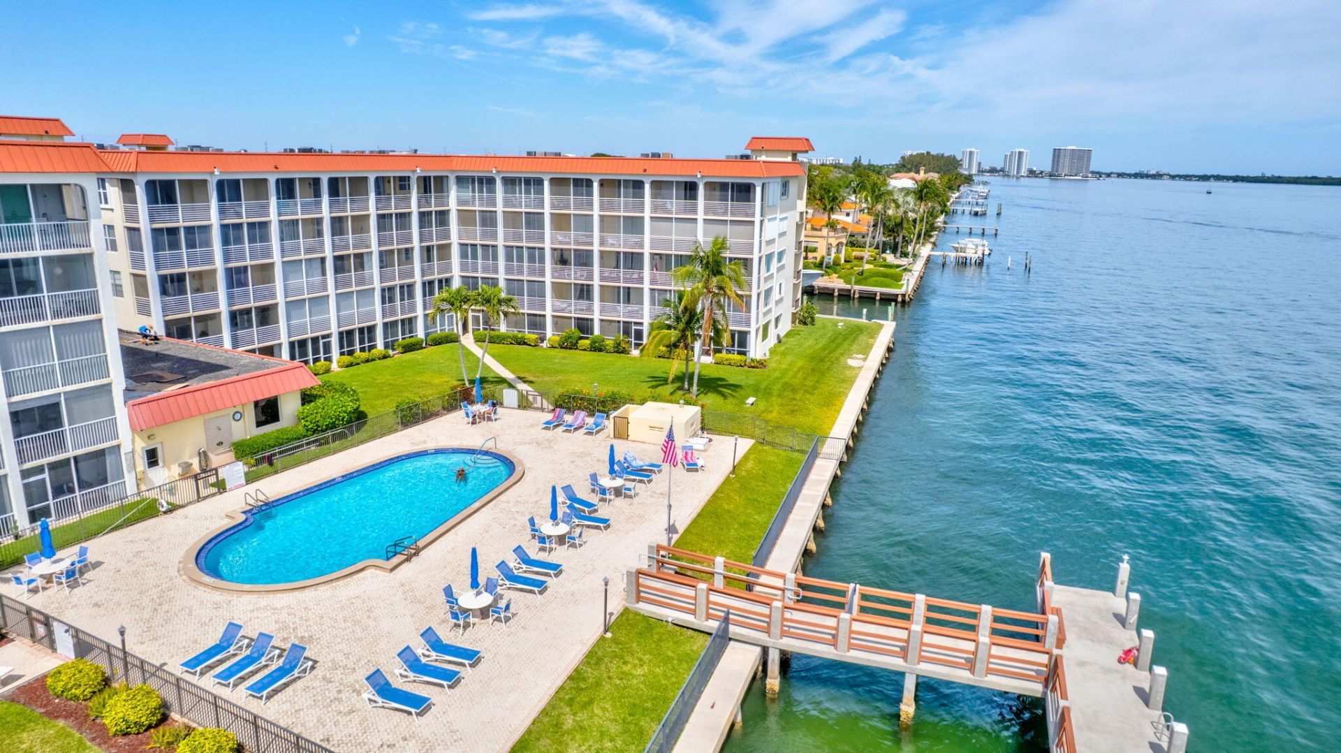 105 Paradise Harbour Boulevard, Unit 109, North Palm Beach, FL 33408 Photo