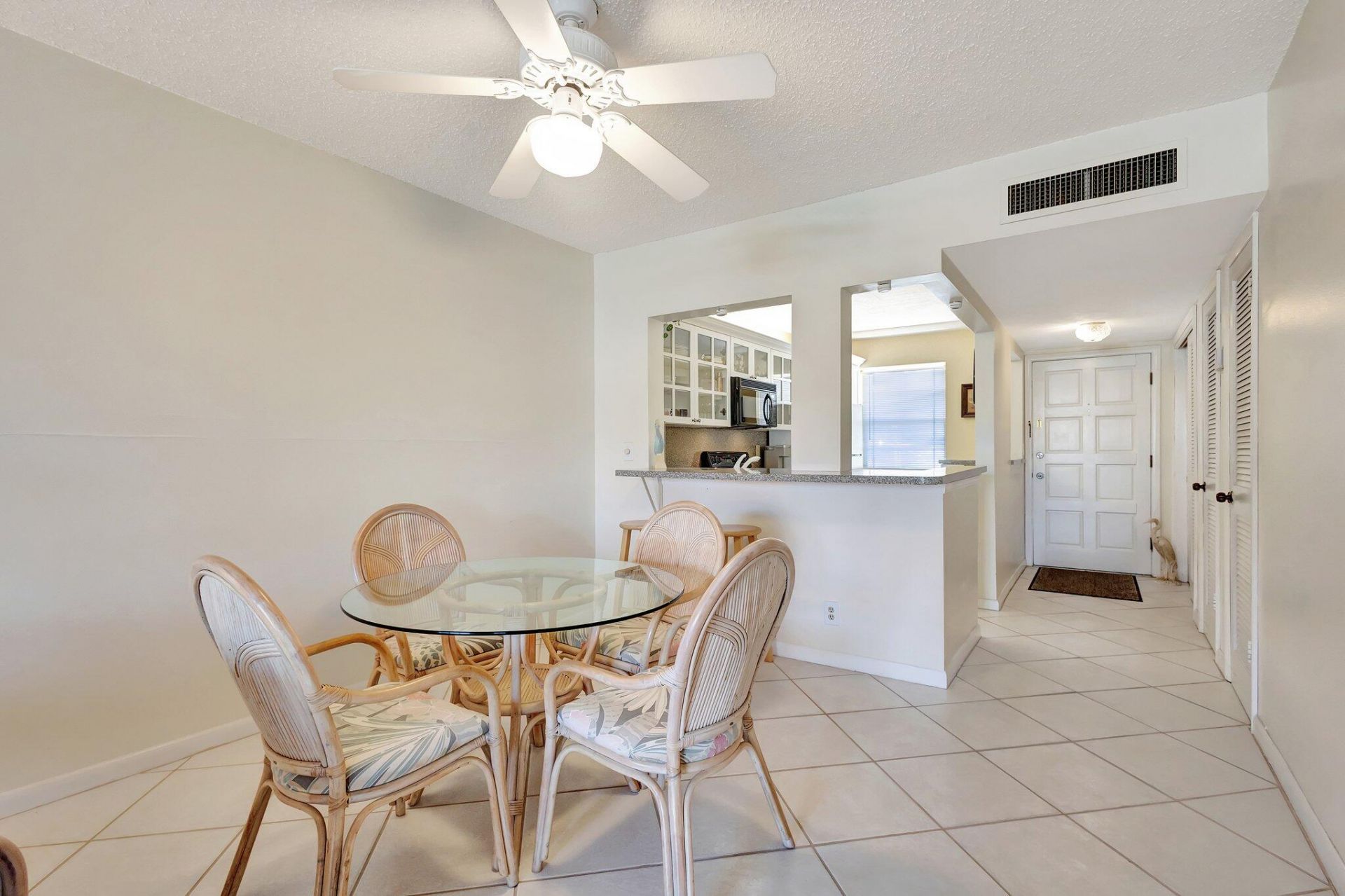 105 Paradise Harbour Boulevard, Unit 109, North Palm Beach, FL 33408 Photo