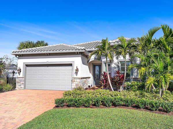 10361 Northbrook Circle, Palm Beach Gardens, FL 33412